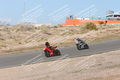 media/Apr-20-2025-AHRMA (Sun) [[393a79c373]]/Race/Group 11 early race/Turn 4b/